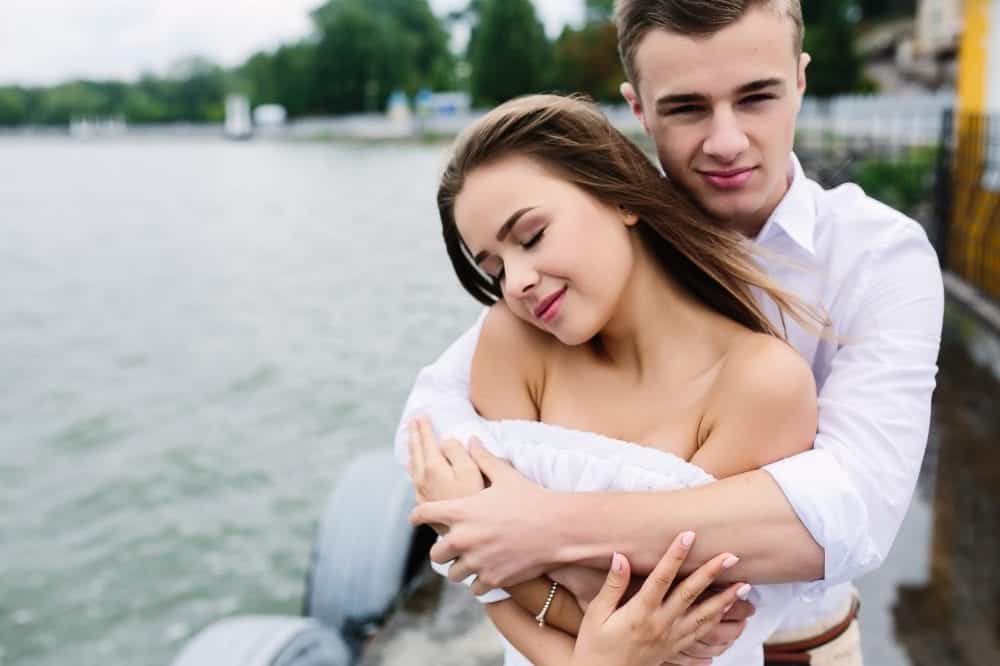 how-to-attract-a-pisces-man-in-june-2020