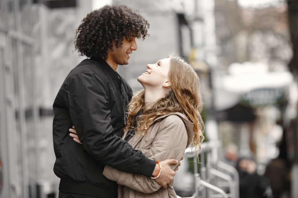 The Early Stages Of Dating A Pisces Man (And How To Make Progress)